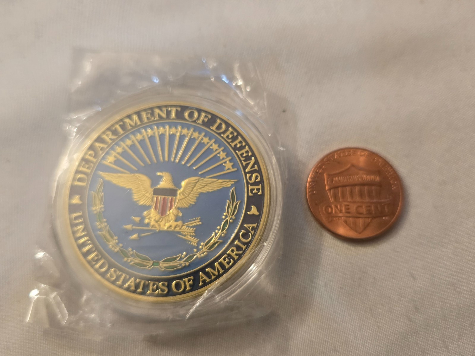 Department of Defense DOD US Marine Corps USMC Challenge Coin / NEW gallery