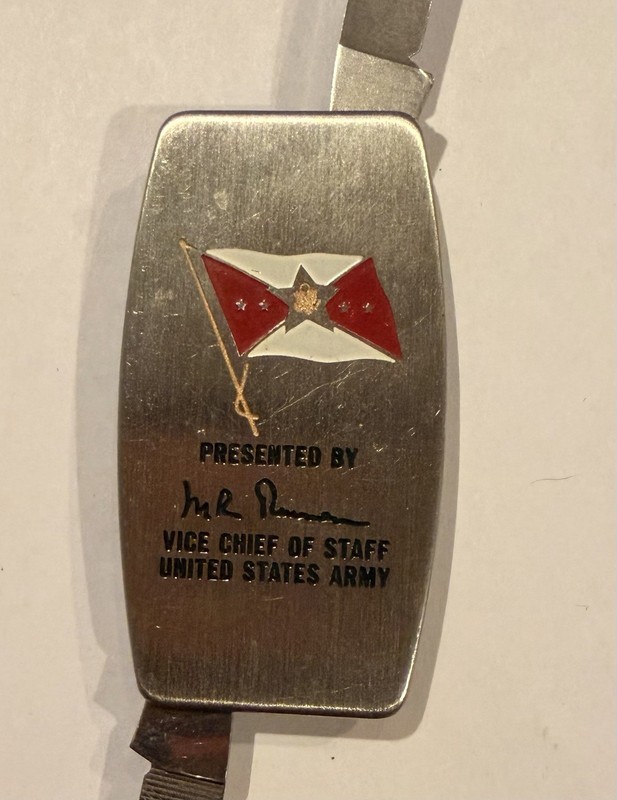 2 VINTAGE EXECUTIVE MILITARY OFFICER GIFTS- US ARMY VICE CHIEF OF STAFF by ZIPPO gallery