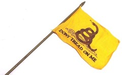 Don’t Tread On Me Flag 5.5in x 4in 10.5in on plastic stick Gadsden each F1071