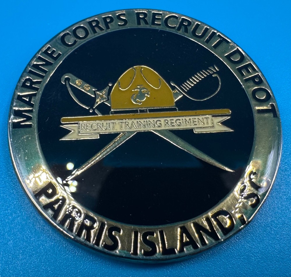 Vintage USMC Marine Corps Recruit Depot Parris Island SC Military Challenge Coin