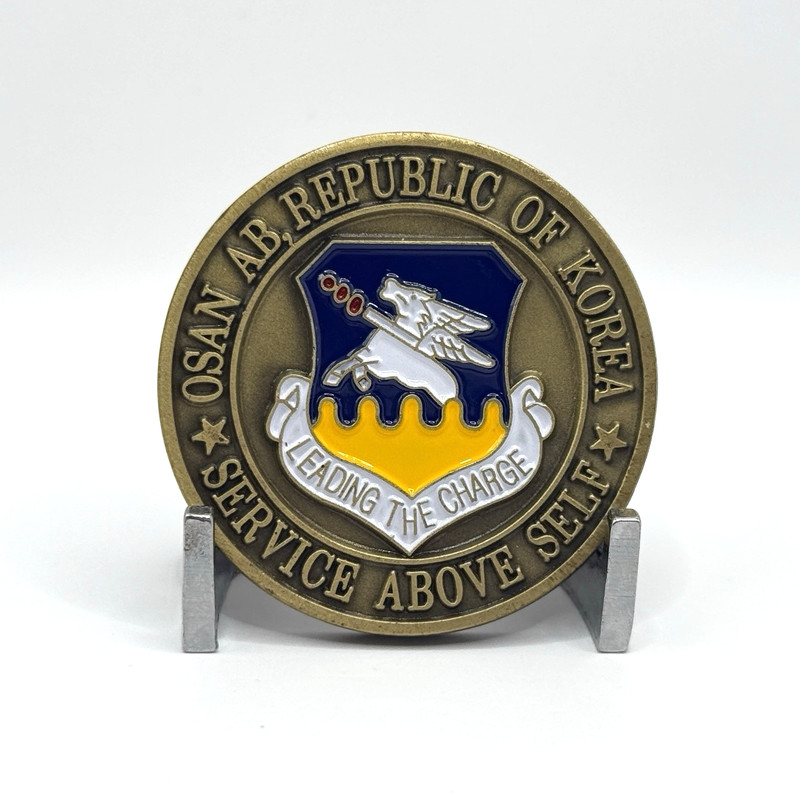 CHALLENGE COIN - Commander 51st Fighter Wing Osan Air Base Republic of Korea gallery