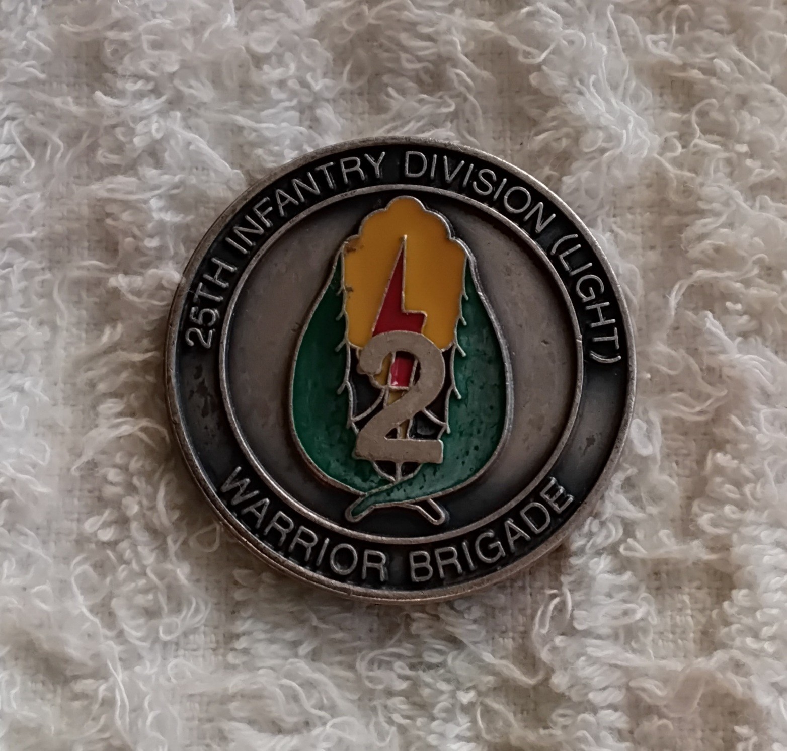 AUTHENTIC 25ID SCHOFIELD BARRACKS HAWAII WARRIOR 2ND BDE RARE CHALLENGE COIN gallery