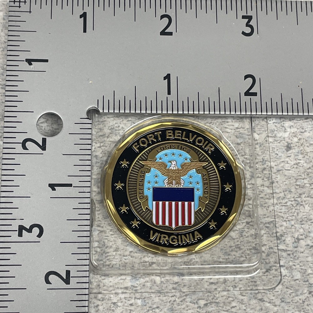 Coin US Army Fort Belvoir VA Base Challenge Coin In Case - New
