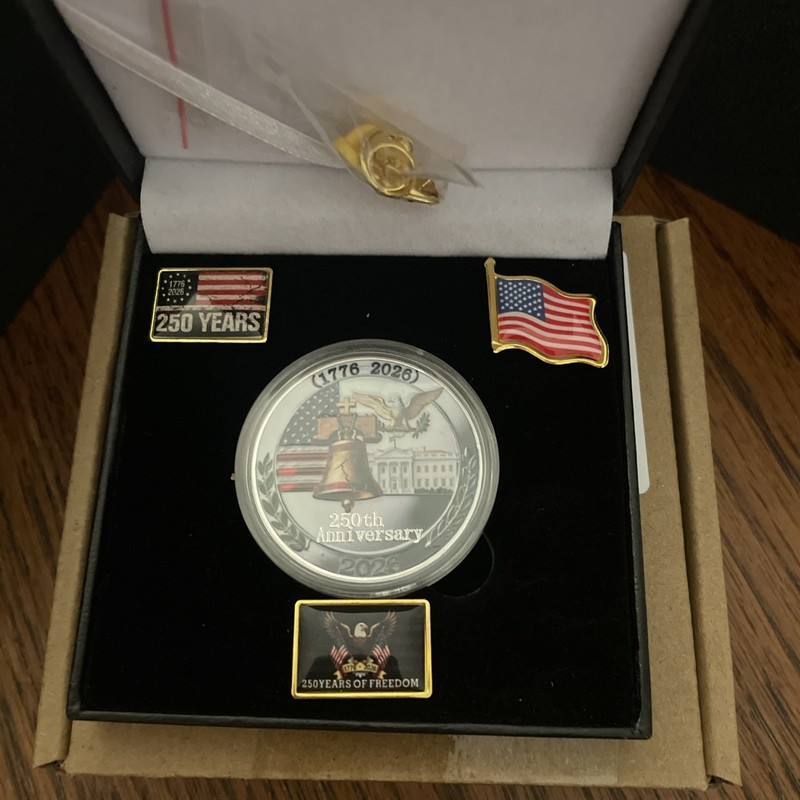United States 250 Anniversary Challenger Coin Commemorative Collectible 1 pc gallery