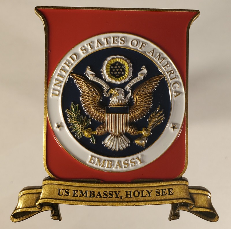 US STATE DEPARTEMENT US EMBASSY VATICAN CITY CHALLENGE COIN 2" wth 2.5" ht 174 gallery