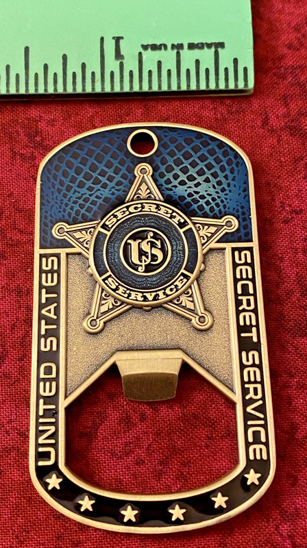 US SECRET SERVICE CHALLENGE COIN - DOG TAG BOTTLE OPENER gallery