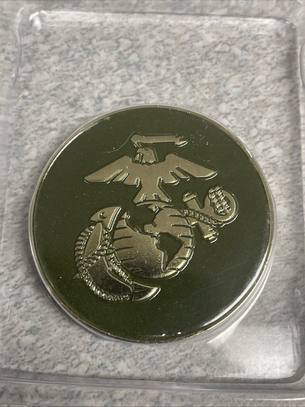 Coin - USMC Green - The Basic School - New In Case - Licensed gallery