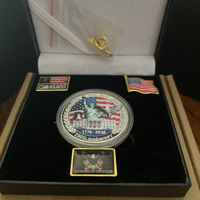 United States 250 Anniversary Challenger Coin Commemorative Collectible 1 pc gallery