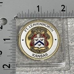 Coin Fort Leavenworth Kansas Color Base Coin. Licensed & In Case New