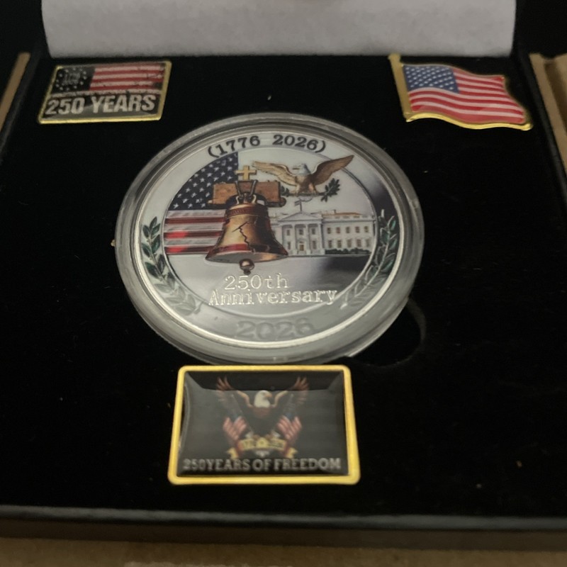 United States 250 Anniversary Challenger Coin Commemorative Collectible 1 pc gallery