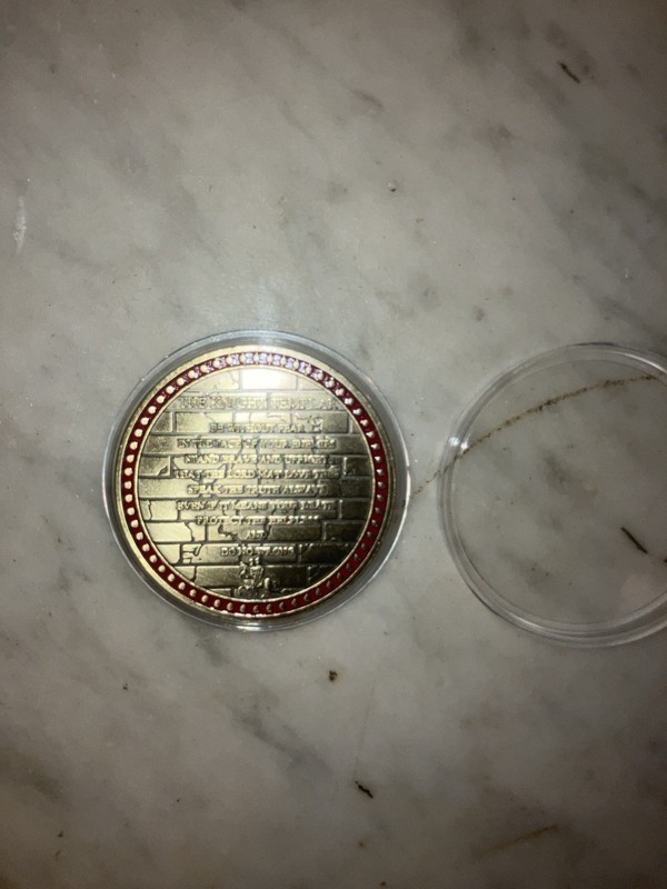 Knights Templar Challenge Coin Medallion Militaria in Clear Plastic Case gallery