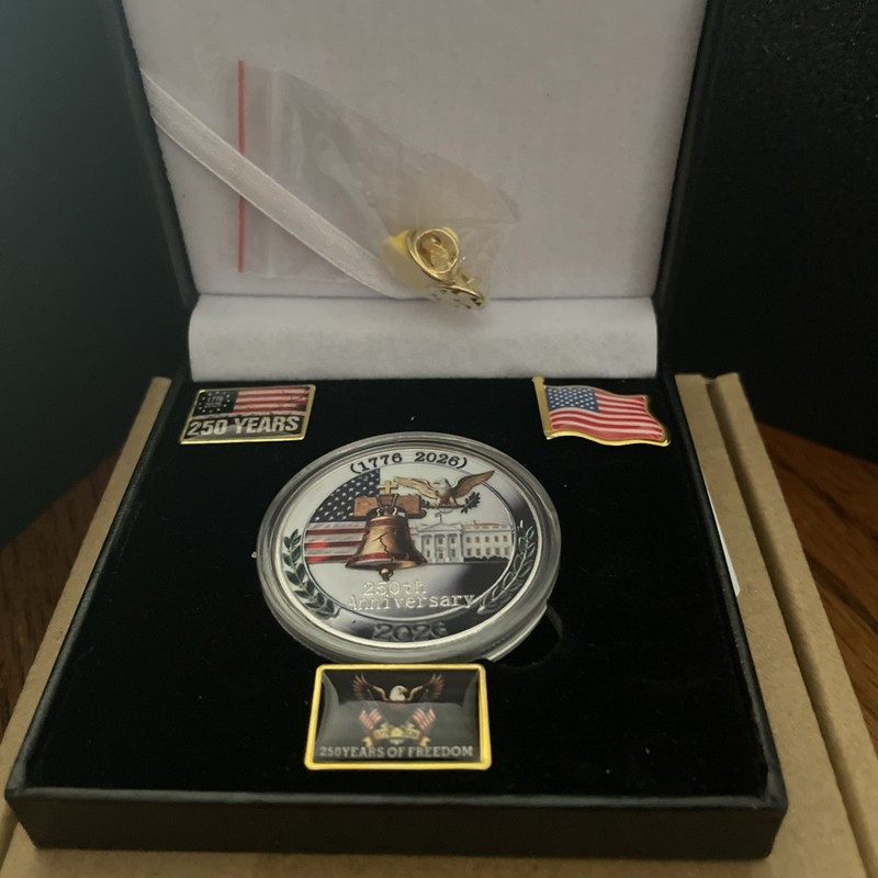 United States 250 Anniversary Challenger Coin Commemorative Collectible 1 pc gallery