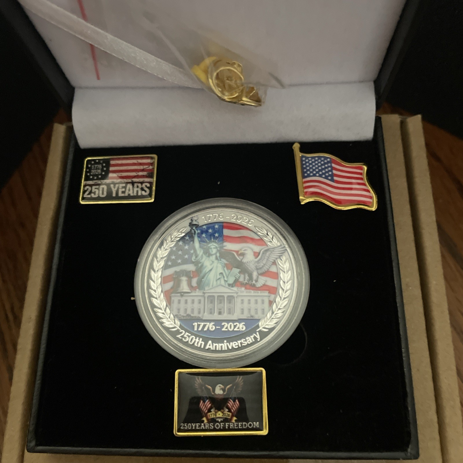 United States 250 Anniversary Challenger Coin Commemorative Collectible 1 pc gallery
