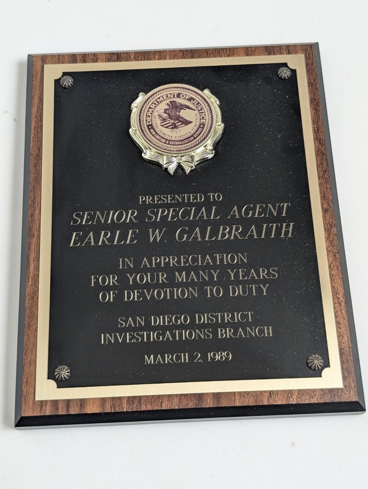 Vintage 1989 INS DOJ Senior Special Agent Retirement Plaque San Diego