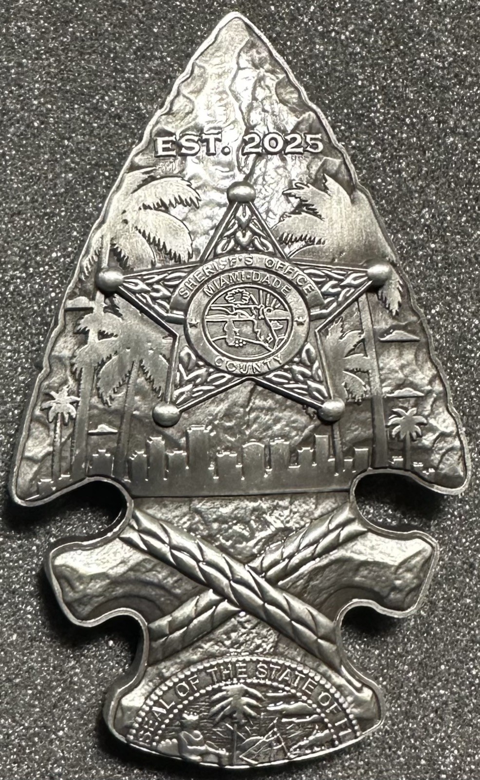 Rare Miami Dade Florida County Sheriff’s Office Arrowhead Challenge Coin gallery