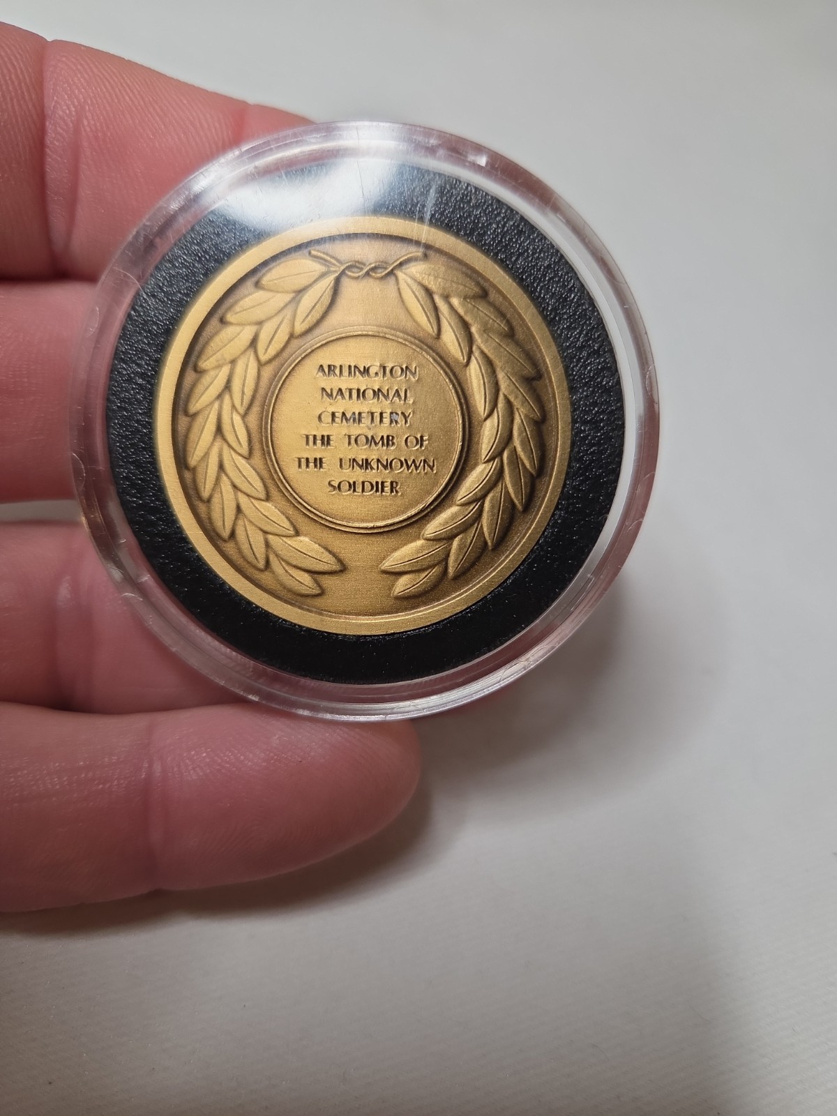 TOMB OF THE UNKNOWN SOLDIER ARLINGTON ARMY CHALLENGE COIN 1996 BRONZE 1.5" gallery