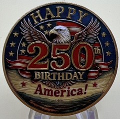 250th ANNIVERSARY OF THE USA HAPPY BIRTHDAY AMERICA CHALLENGE COIN IN CAPSULE