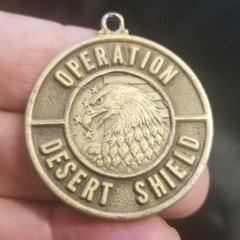 US ARMY OPERATION DESERT STORM SHIELD MEDAL MEDALLION SAUDI ARABIA IRAQ KUWAIT