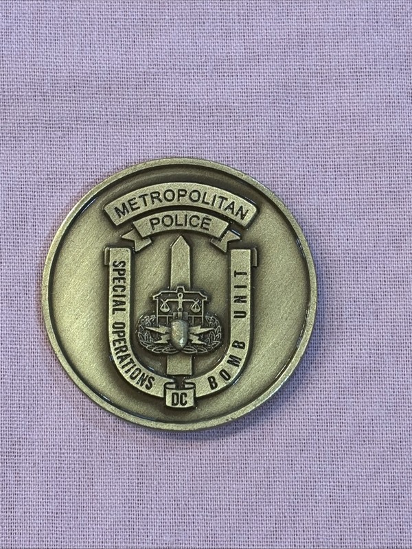 CHALLENGE COIN - DC Metro Police, Bomb Squad, Hazardous Duty, 1.6” 2Side ~2006 gallery