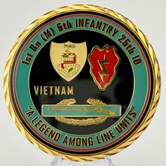 25th ID 1st BN 5th Infantry Vietnam 1966 Cu Chi Challenge Coin CIB RARE