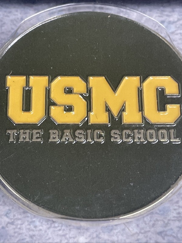 Coin - USMC Green - The Basic School - New In Case - Licensed gallery