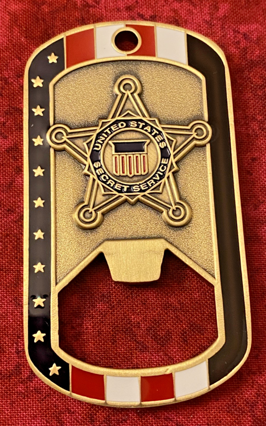 US SECRET SERVICE CHALLENGE COIN - DOG TAG BOTTLE OPENER gallery