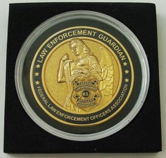 FEDERAL LAW ENFORCEMENT OFF. ASSOC; PRAYER / GUARDIAN CHALLENGE COIN, MINT COND!