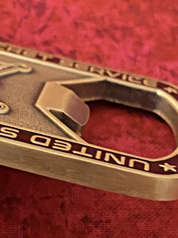 US SECRET SERVICE CHALLENGE COIN - DOG TAG BOTTLE OPENER gallery